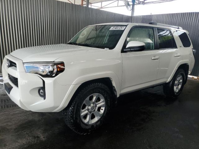 TOYOTA 4RUNNER SR 2022 with VIN JTEEU5JR1N5253077 - Photo from auction