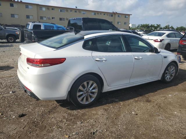 Photo 3 from auction – 2017 KIA OPTIMA EX with VIN 5XXGU4L36HG138586