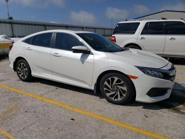 Photo 4 from auction – 2018 HONDA CIVIC EX with VIN 19XFC2F75JE011277