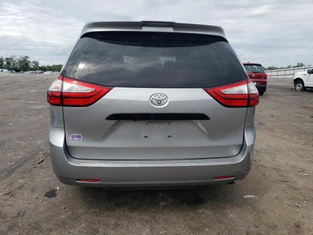 Photo 6 from auction – 2018 TOYOTA SIENNA L with VIN 5TDZZ3DC4JS935264