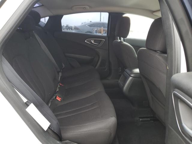 Photo 10 from auction – 2015 CHRYSLER 200 LIMITE with VIN 1C3CCCAB1FN570272