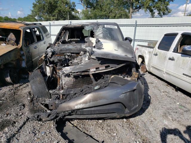 Photo 5 from auction – 2017 LAND ROVER DISCOVERY with VIN SALRGBBV7HA021367