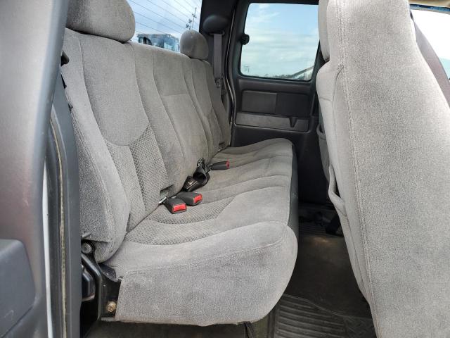 Photo 10 from auction – 2005 CHEVROLET SILVERADO with VIN 1GCEK19T35E213375