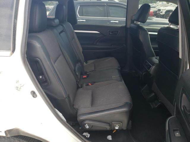 Photo 11 from auction – 2018 TOYOTA HIGHLANDER with VIN 5TDZZRFH5JS234955