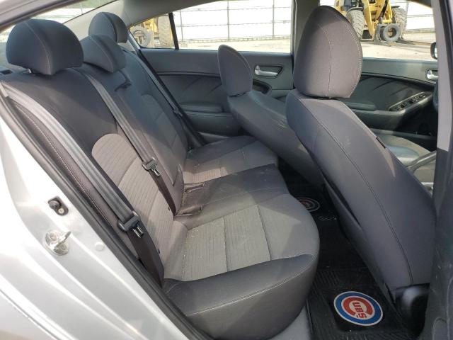 Photo 10 from auction – 2018 KIA FORTE LX with VIN 3KPFL4A76JE241574