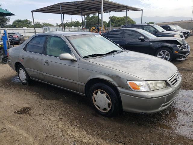 Photo 4 from auction – 2000 TOYOTA CAMRY CE with VIN 4T1BG22K0YU631667