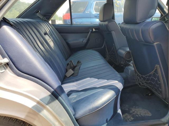 Photo 10 from auction – 1987 MERCEDES-BENZ 190 E 2.3 with VIN WDBDA28D5HF286954