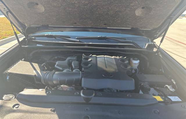 Photo 7 from auction – 2021 TOYOTA 4RUNNER SR with VIN JTEFU5JRXM5243053