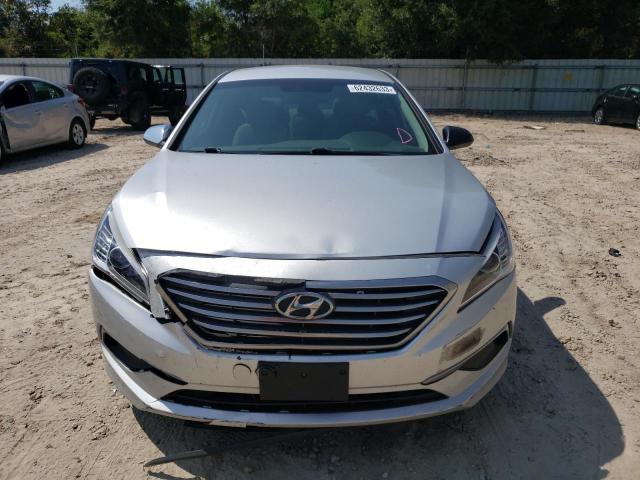 Photo 5 from auction – 2017 HYUNDAI SONATA SE with VIN 5NPE24AF2HH504333