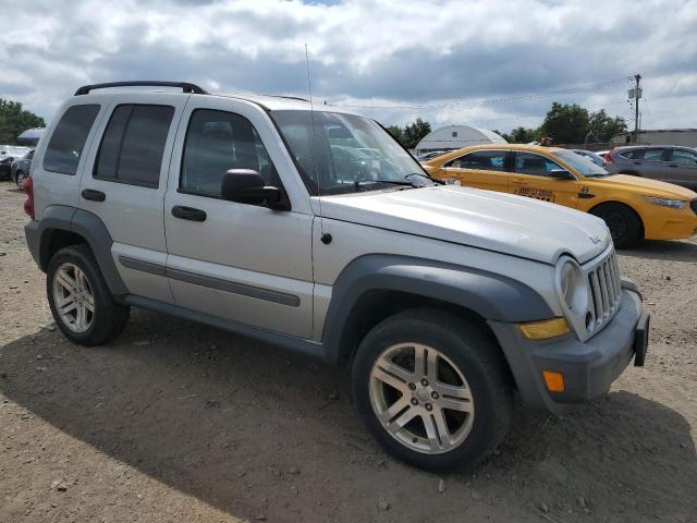 Photo 4 from auction – 2005 JEEP LIBERTY SP with VIN 1J4GL48K25W659053
