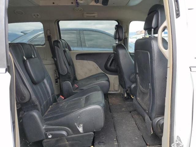 Photo 10 from auction – 2014 CHRYSLER TOWN & COU with VIN 2C4RC1BG8ER442245