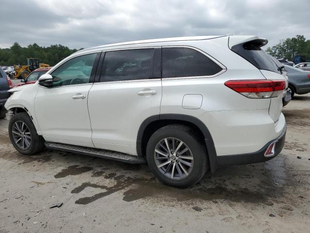 Photo 2 from auction – 2017 TOYOTA HIGHLANDER with VIN 5TDJZRFH2HS363551