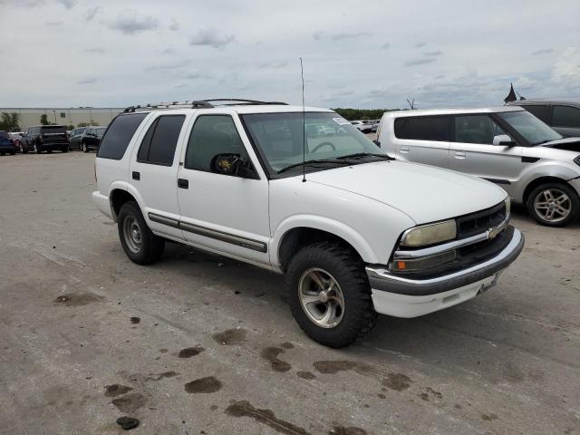Photo 4 from auction – 2001 CHEVROLET BLAZER with VIN 1GNCS13W71K129590
