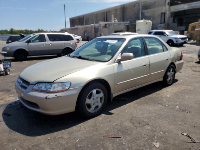 HONDA ACCORD EX 2000 with VIN JHMCG6673YC005136 - Photo from auction