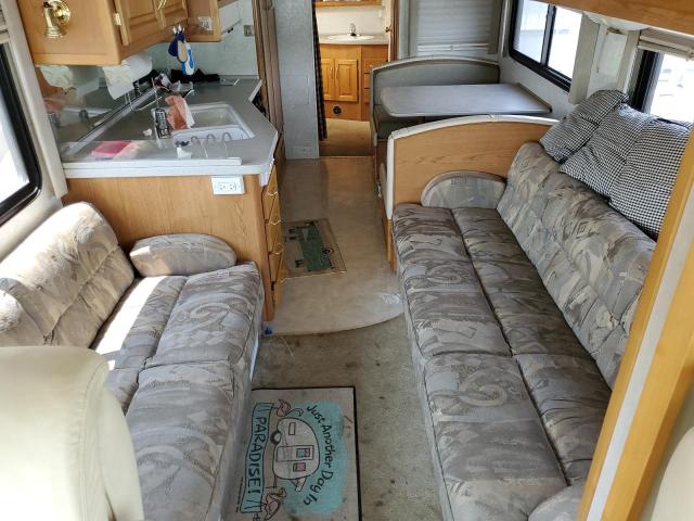 Photo 6 from auction – 2001 FLEETWOOD MOTOR HOME with VIN 4UZ6EFBC0YCH14032