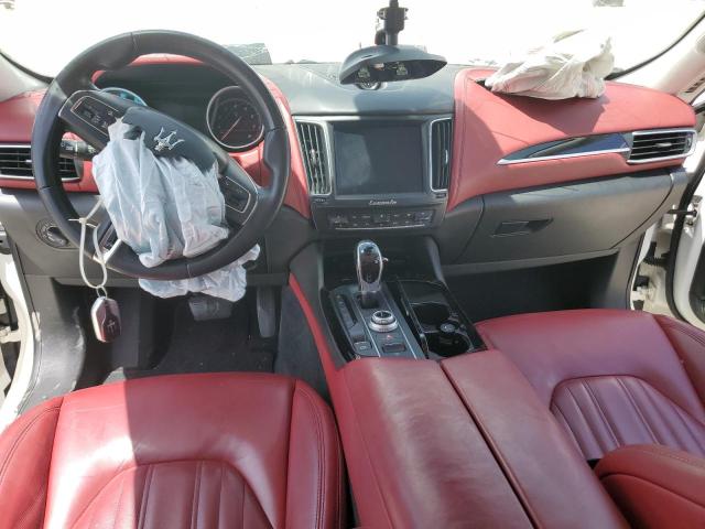 Photo 8 from auction – 2017 MASERATI LEVANTE with VIN ZN661XUAXHX215745