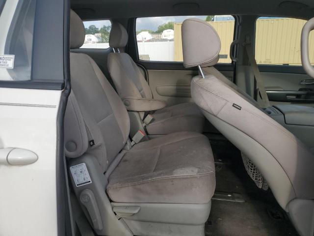 Photo 11 from auction – 2015 KIA SEDONA L with VIN KNDMA5C13F6015629