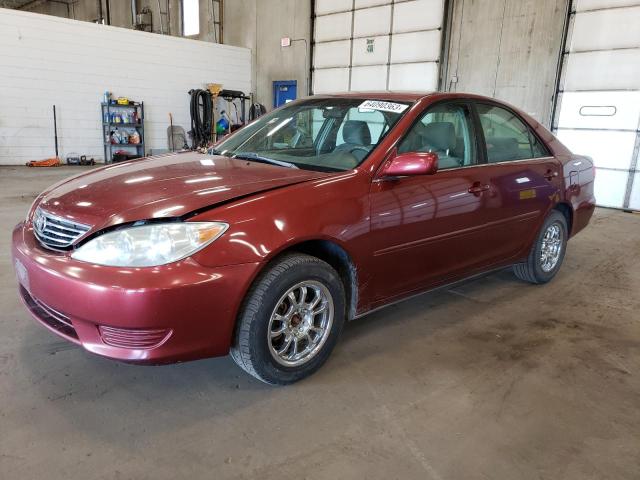 TOYOTA CAMRY LE 2005 with VIN 4T1BE32K45U075368 - Photo from auction