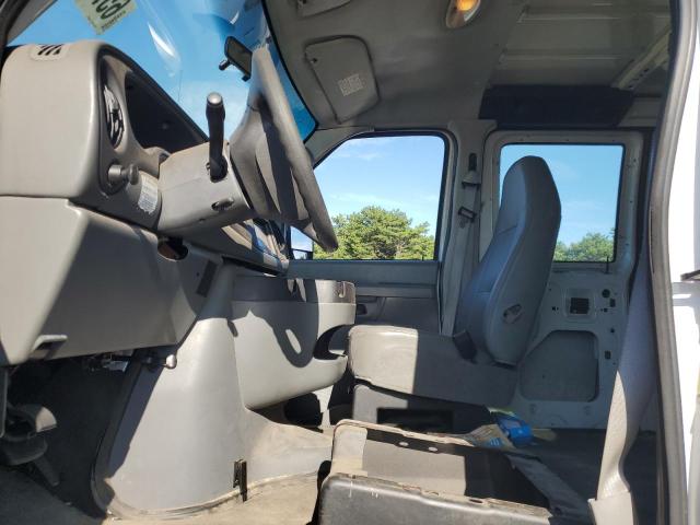 Photo 7 from auction – 2006 FORD E-250 with VIN 1FTNE24L66DA88917