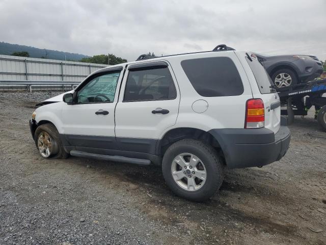 Photo 2 from auction – 2005 FORD ESCAPE XLT with VIN 1FMYU93145KD38928