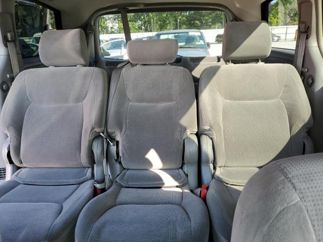 Photo 10 from auction – 2004 TOYOTA SIENNA CE with VIN 5TDZA23C04S174093