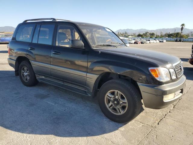 Photo 4 from auction – 2001 LEXUS LX 470 with VIN JTJHT00W213504240
