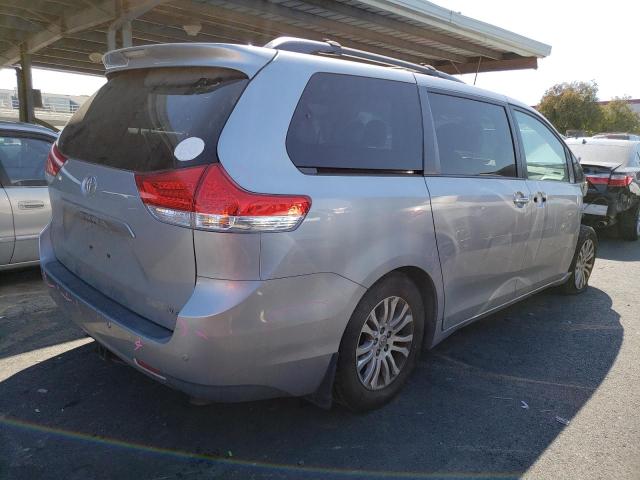 Photo 3 from auction – 2014 TOYOTA SIENNA XLE with VIN 5TDYK3DC8ES474012