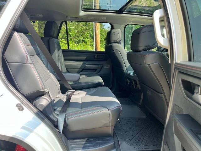 Photo 6 from auction – 2023 TOYOTA SEQUOIA SR with VIN 7SVAAABA9PX014810