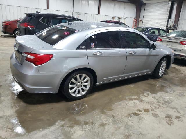 Photo 3 from auction – 2013 CHRYSLER 200 LIMITE with VIN 1C3CCBCG4DN510535