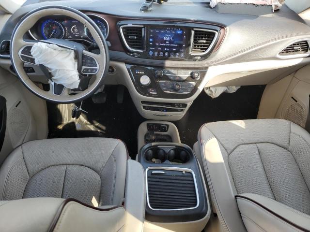 Photo 8 from auction – 2017 CHRYSLER PACIFICA L with VIN 2C4RC1GG5HR633487