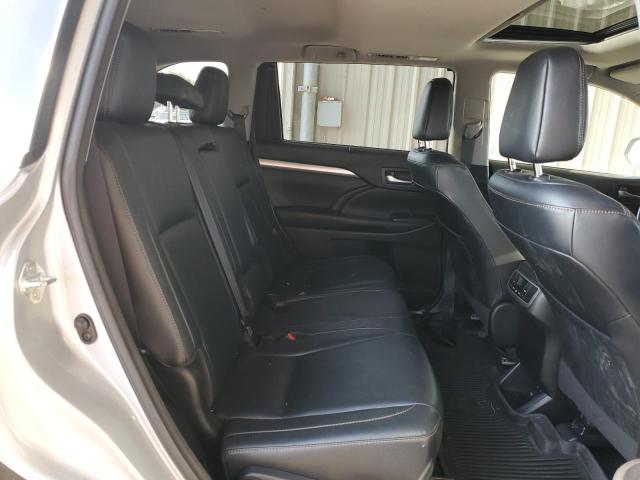 Photo 10 from auction – 2018 TOYOTA HIGHLANDER with VIN 5TDJZRFH6JS823493