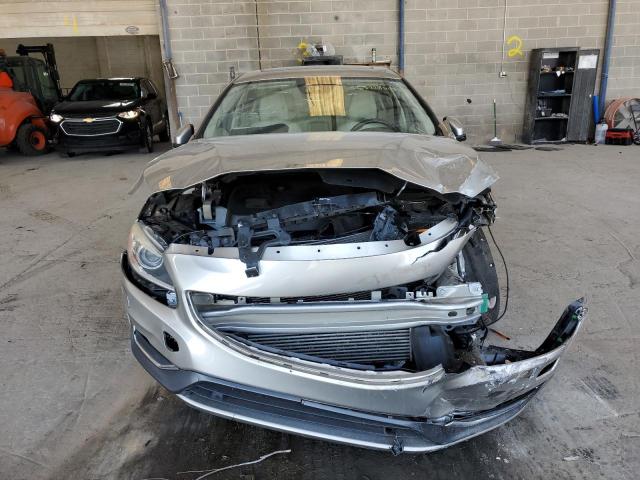 Photo 5 from auction – 2015 VOLVO S60 PLATIN with VIN YV126MFM4F1361088