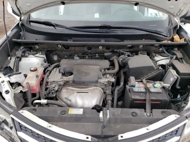 Photo 12 from auction – 2015 TOYOTA RAV4 LE with VIN JTMZFREV9FJ057962