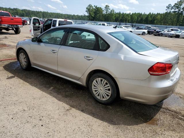 Photo 2 from auction – 2014 VOLKSWAGEN PASSAT S with VIN 1VWAT7A3XEC105838