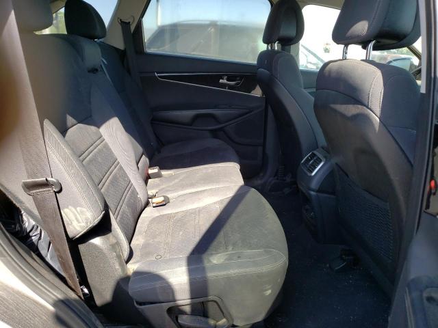 Photo 10 from auction – 2016 KIA SORENTO LX with VIN 5XYPG4A35GG063349