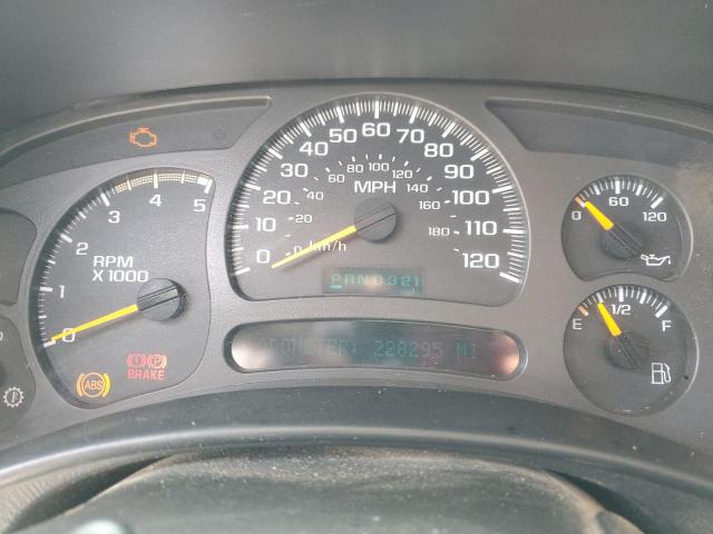 Photo 9 from auction – 2004 CHEVROLET SILVERADO with VIN 1GCHC23204F240994