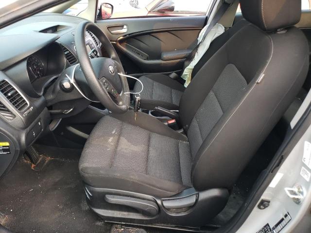 Photo 7 from auction – 2017 KIA FORTE LX with VIN 3KPFK4A73HE101964