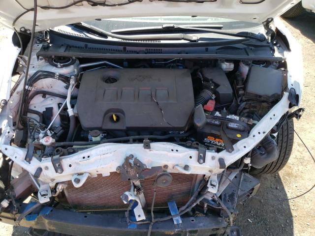 Photo 11 from auction – 2017 TOYOTA COROLLA L with VIN 5YFBURHE6HP684037