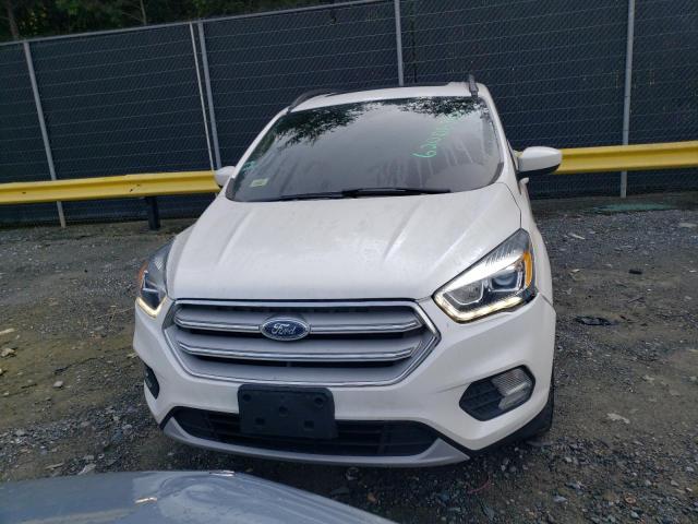 Photo 5 from auction – 2017 FORD ESCAPE SE with VIN 1FMCU9GD8HUA90643