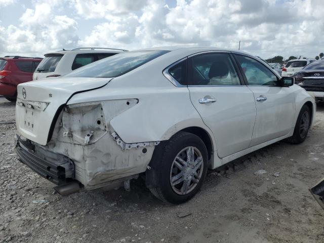 Photo 3 from auction – 2015 NISSAN ALTIMA 2.5 with VIN 1N4AL3AP3FC229374