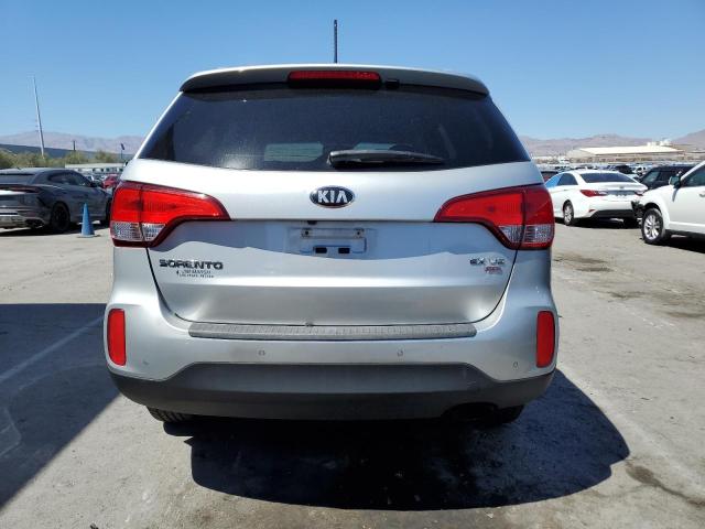 Photo 6 from auction – 2014 KIA SORENTO EX with VIN 5XYKU4A70EG528459