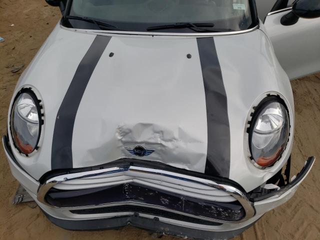 Photo 11 from auction – 2015 MINI COOPER with VIN WMWXS5C56FT831973