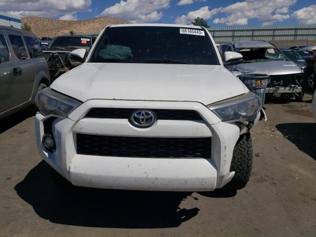 Photo 5 from auction – 2016 TOYOTA 4RUNNER SR with VIN JTEBU5JR4G5305050