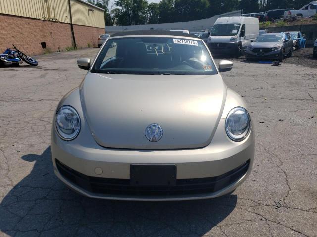 Photo 5 from auction – 2013 VOLKSWAGEN BEETLE with VIN 3VW5P7AT9DM821830