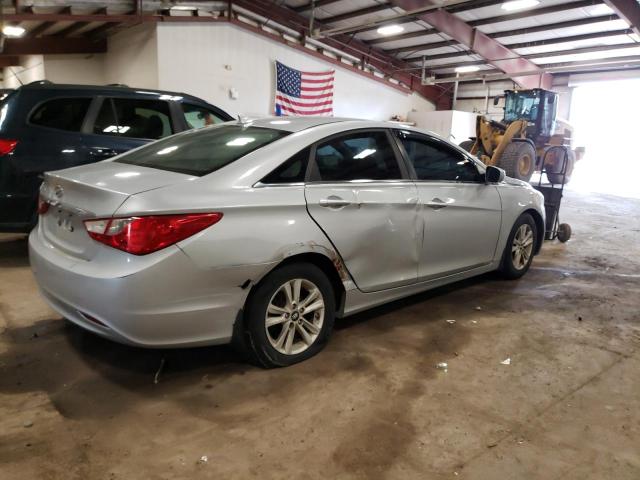Photo 3 from auction – 2012 HYUNDAI SONATA GLS with VIN 5NPEB4AC2CH359714