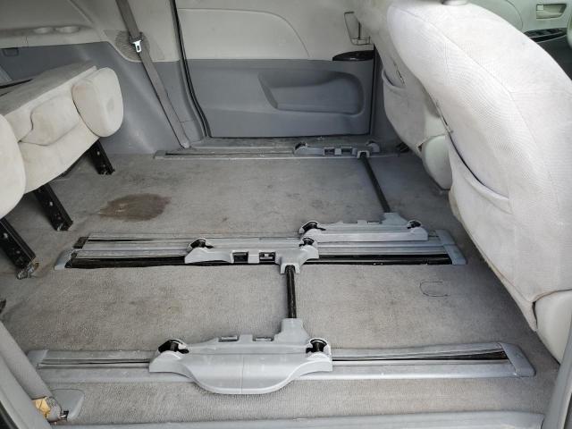 Photo 11 from auction – 2011 TOYOTA SIENNA LE with VIN 5TDKK3DCXBS070419