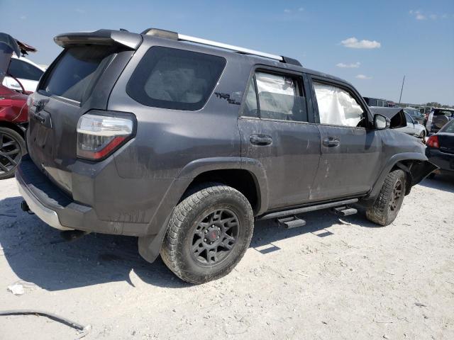 Photo 3 from auction – 2018 TOYOTA 4RUNNER SR with VIN JTEBU5JR5J5584760
