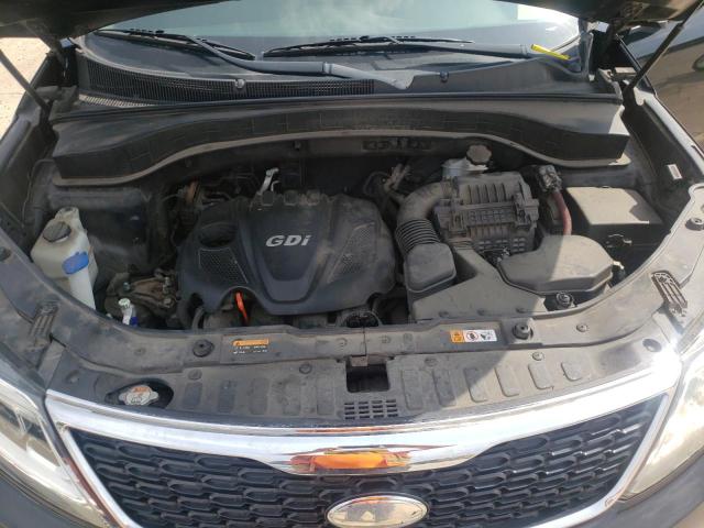 Photo 12 from auction – 2015 KIA SORENTO LX with VIN 5XYKT3A65FG595564