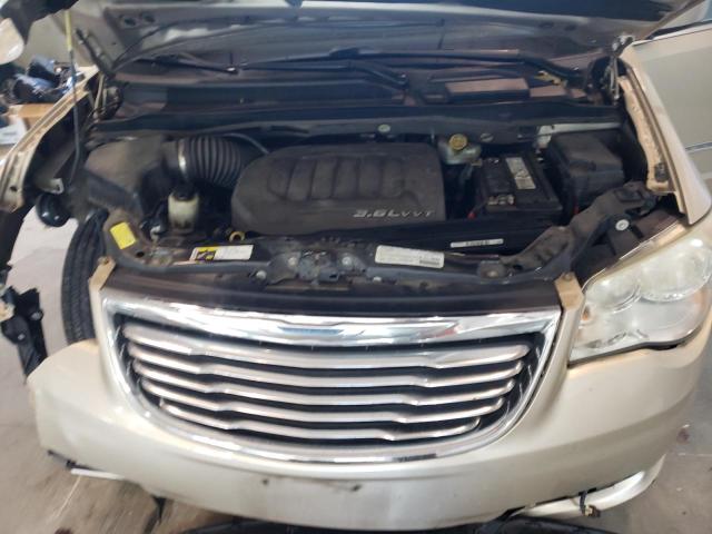 Photo 12 from auction – 2013 CHRYSLER TOWN & COU with VIN 2C4RC1BG1DR573564