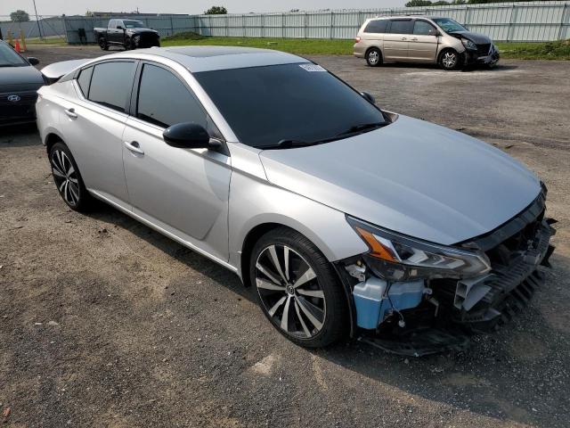 Photo 4 from auction – 2019 NISSAN ALTIMA SR with VIN 1N4BL4CWXKC259271